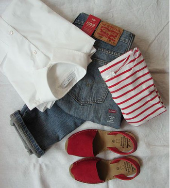 Materials, shapes and characteristics of kitchen sinks